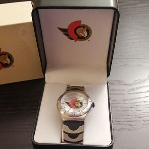 NHL Ottawa Senators Team Logo Watch In Original Gift Box New Battery